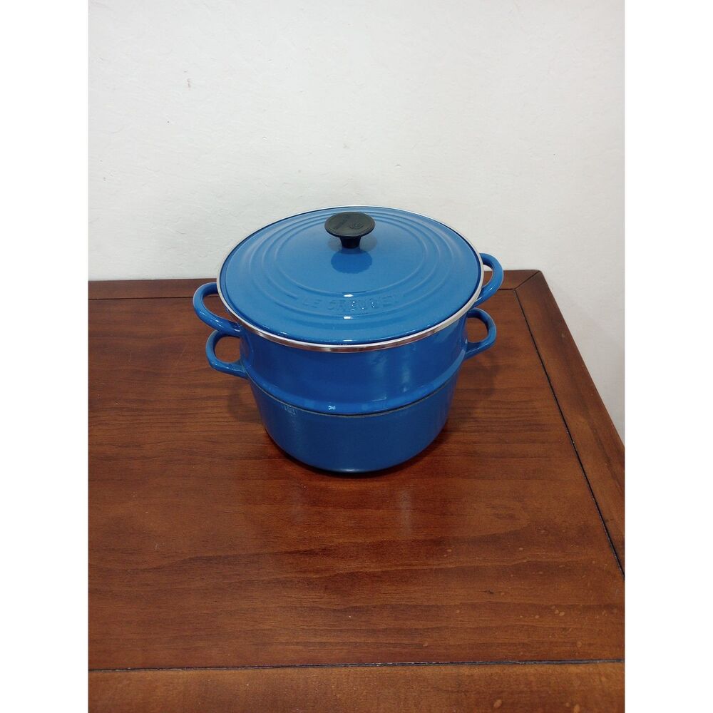 Le Creuset Marseille Blue #22 Dutch Oven With Steamer - Rare!